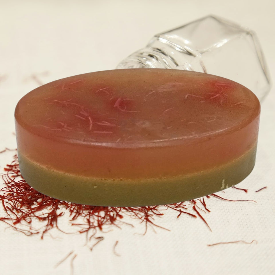 Kunjika Jadibooti Multani mitti and Kesar Double layer Soap | Handmade Natural Bath Bar with Aloe Vera, Vitamin E and Tea tree Essential oil