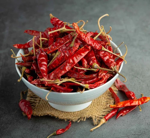 Kunjika Jadibooti Whole Dry Red Chilly with Stem Clean Guntur Sannam Chillies Hot Dried Red Chilli Sabut Lal Mirch Dry Red Chilli | Indian Spices & Masala- 100 gm