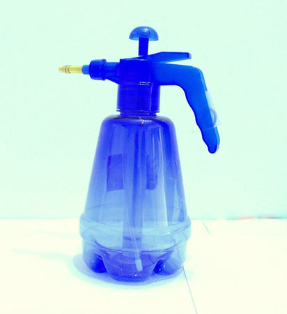 Sanitizer Spray Bottle Pump Pressure Water Sprayers Pesticides Neem Oil and Weeds Lightweight Garden Water Sprayer (Random Color)