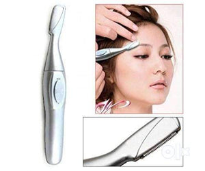 Ratehalf® Eyebrow Trimmer ! Very easy to use - halfrate.in