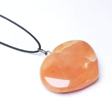 Carnelian Pendant Heart Shape Crystal Stone Pendant for Reiki Healing and Crystal Healing Stone Pendant